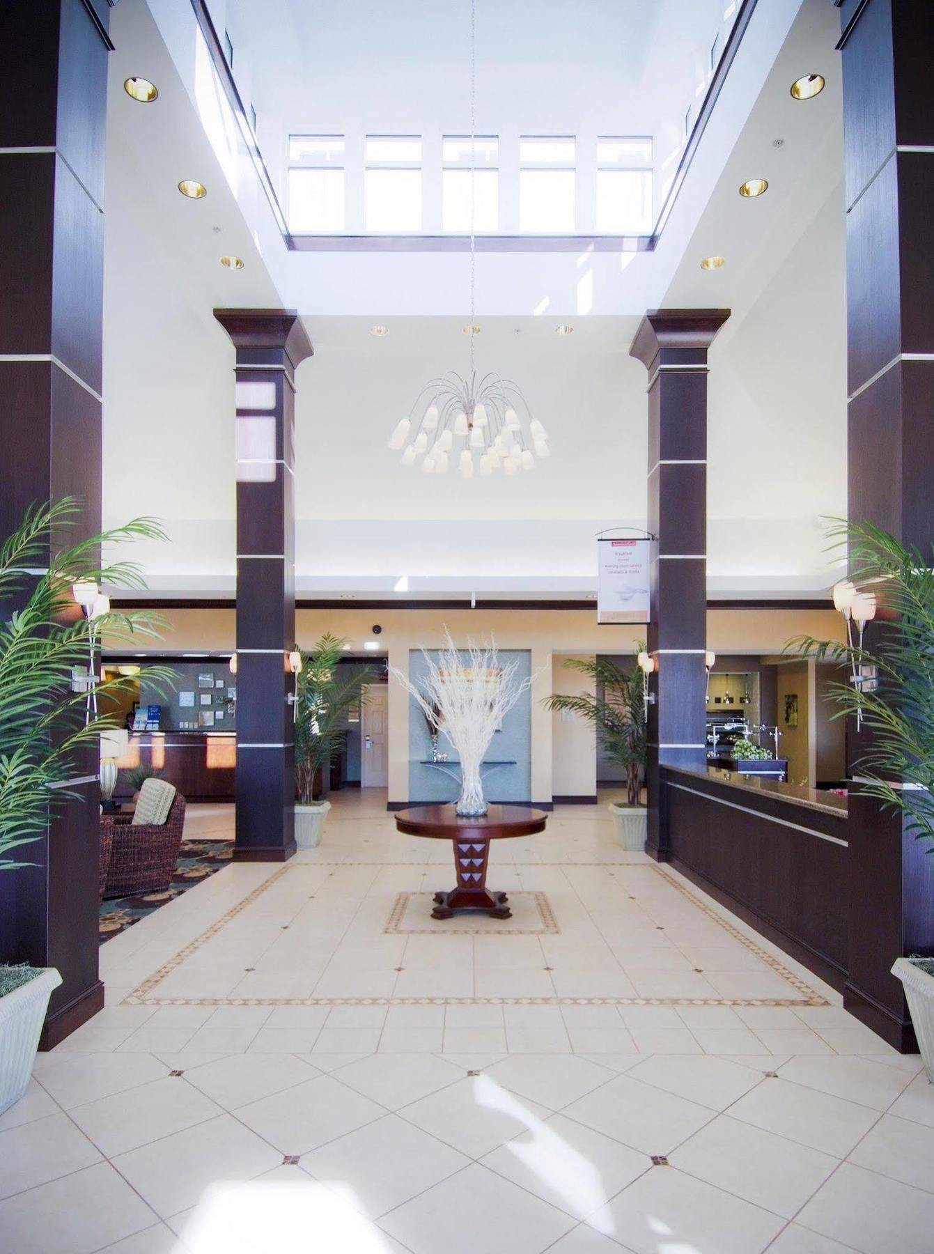 Hilton Garden Inn Dulles North Ашбърн Интериор снимка